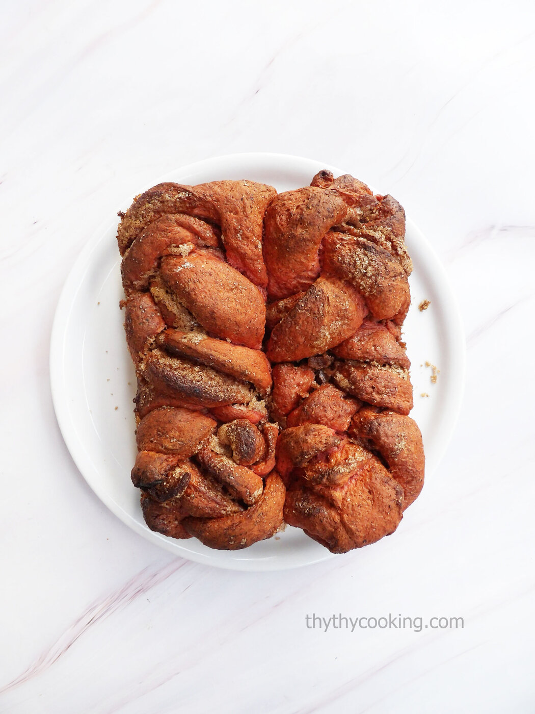 BÁNH MỲ CỦ DỀN VỊ QUẾ CARAMEL 