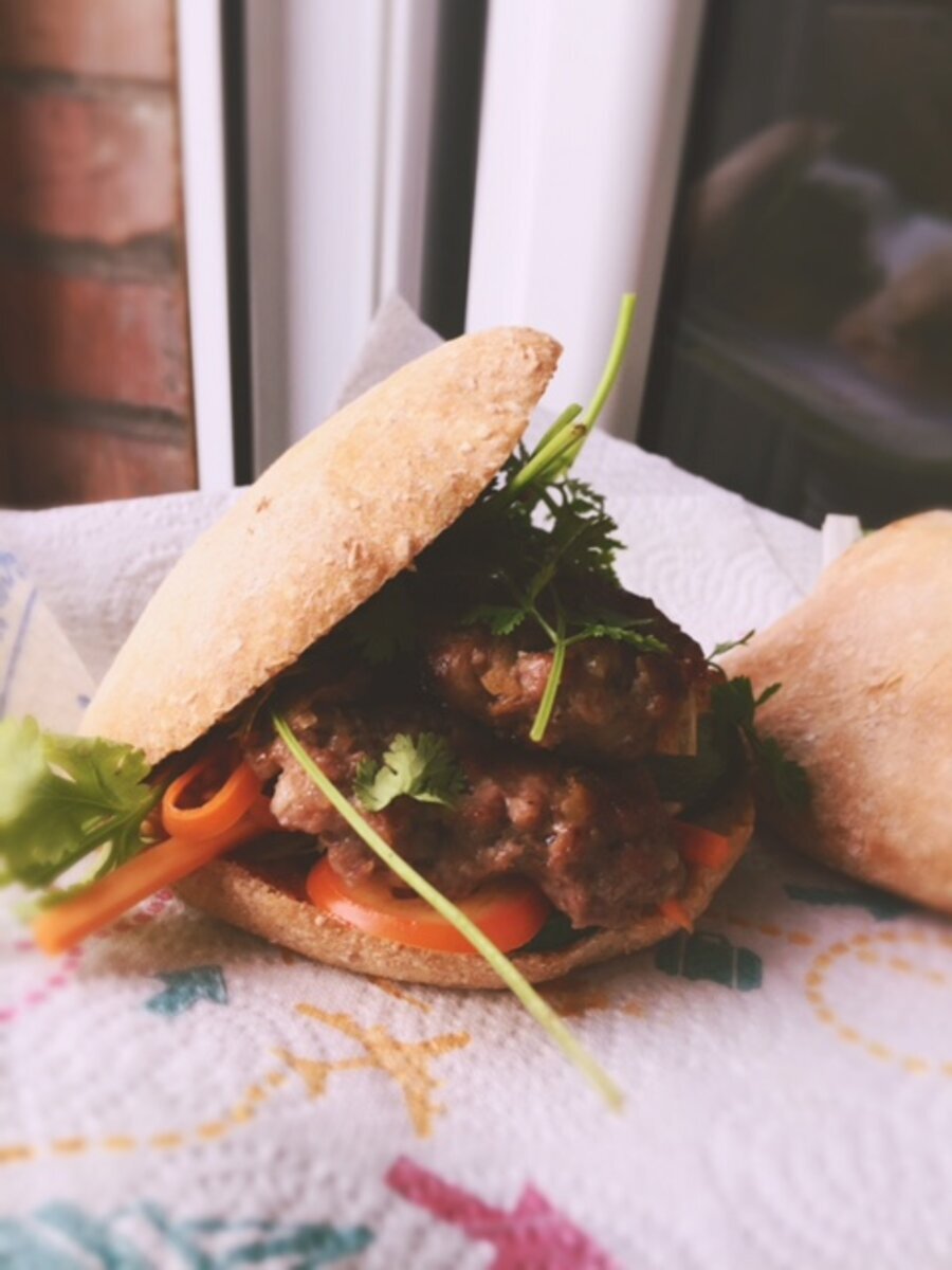 BANH MI VIETNAM - PANINO VIETNAMITA