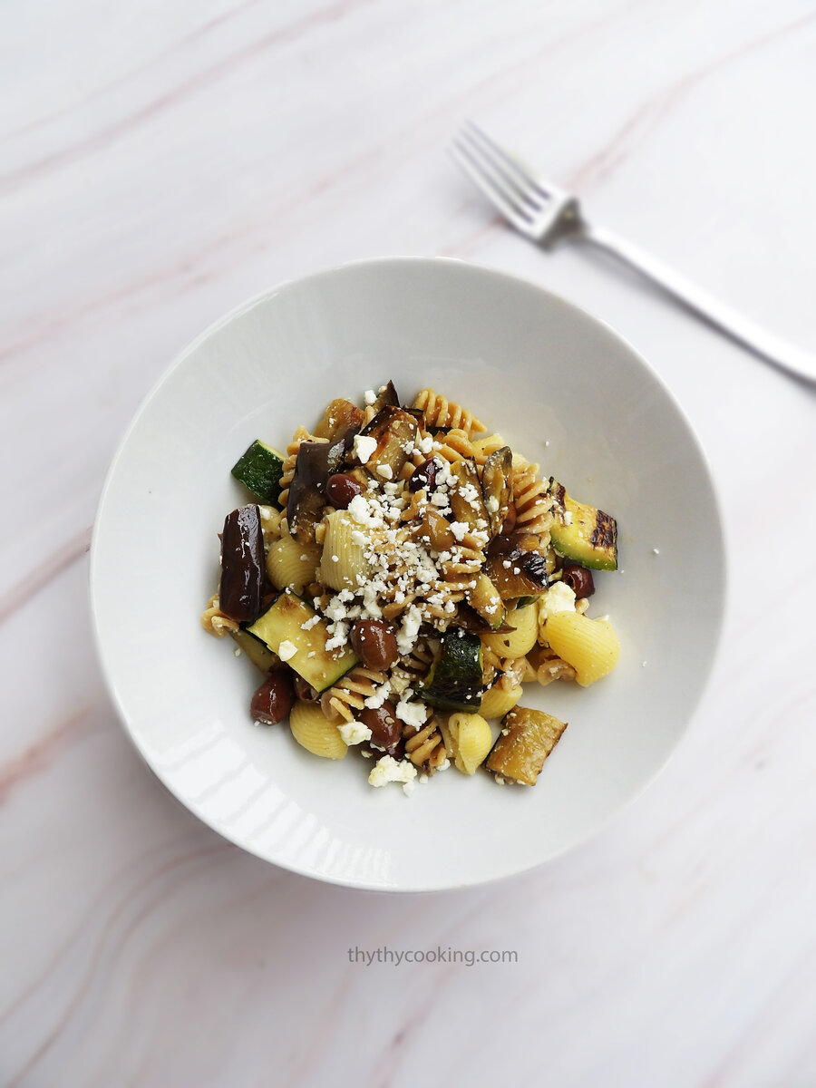 PASTA TRỘN RAU CỦ NƯỚNG VÀ FETA CHEESE - MÓN ĂN MÙA HÈ