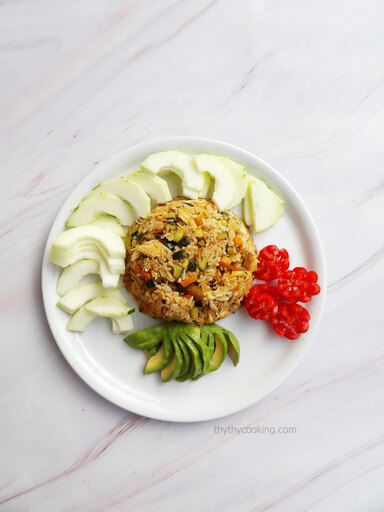 CƠM CHIÊN THỊT GÀ, CÀ RỐT, ZUCCHINI